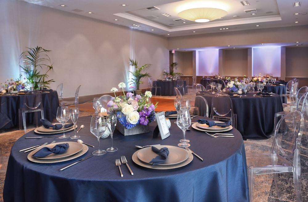 Hyatt Regency Newport Beach West Экстерьер фото